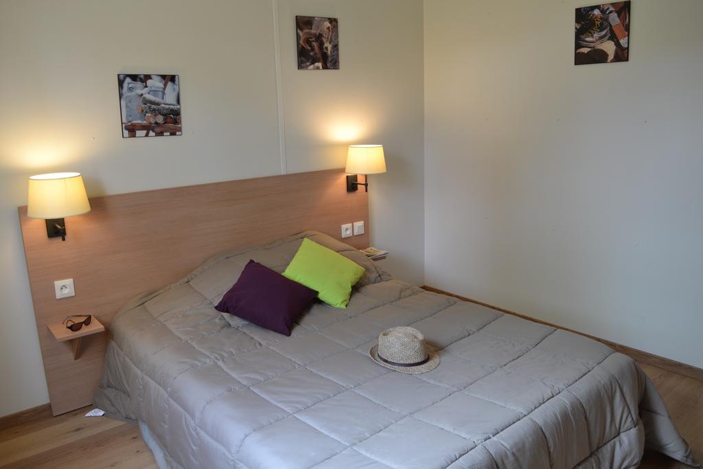 Vvf Les Ecrins Champsaur Hotel Saint-Bonnet-en-Champsaur Ruang foto